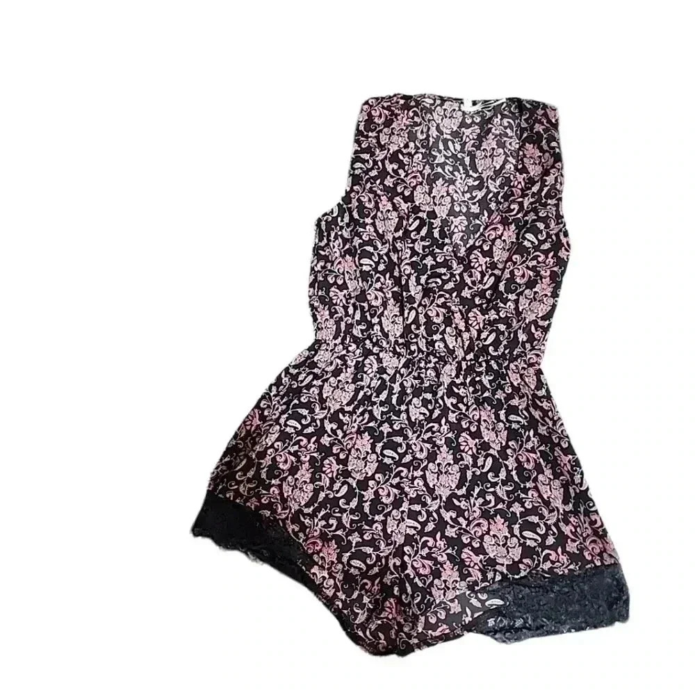 KIMCHI Blue floral and Lace Satin Romper. Size xsmall - Picture 2 of 6
